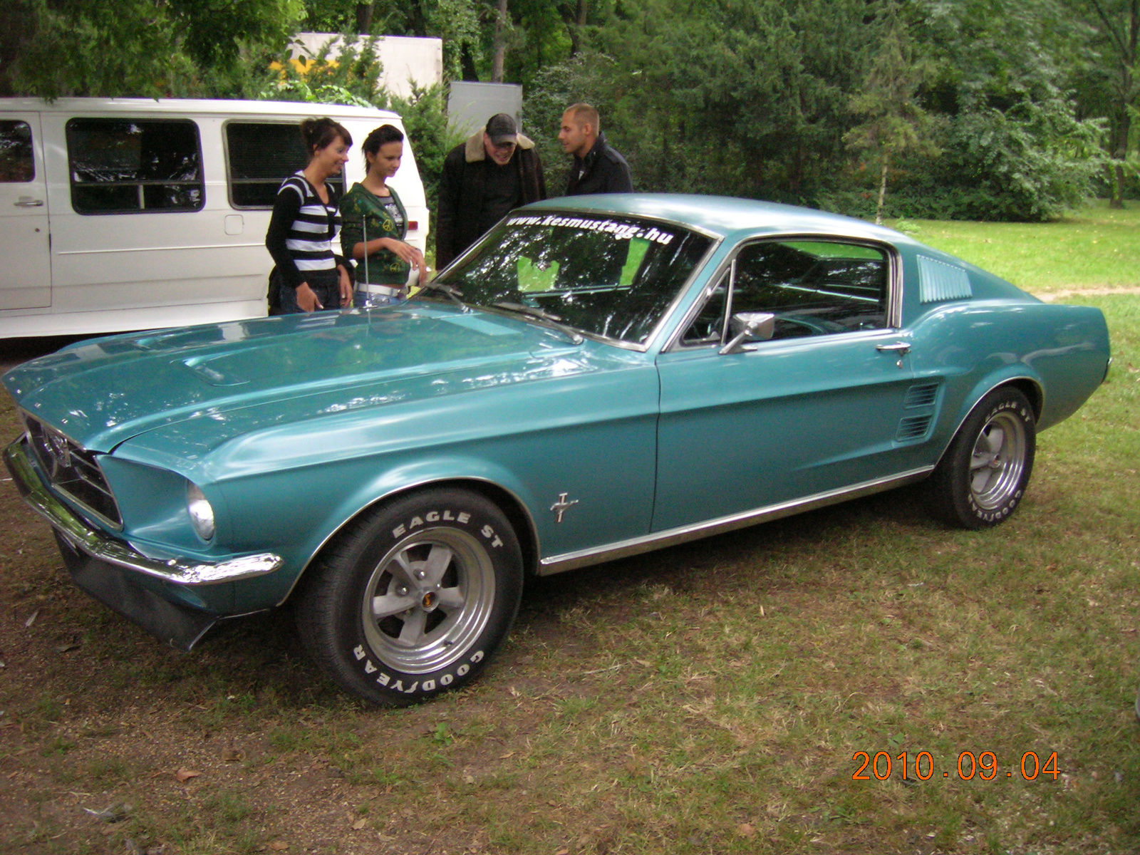 ford mustang fastback