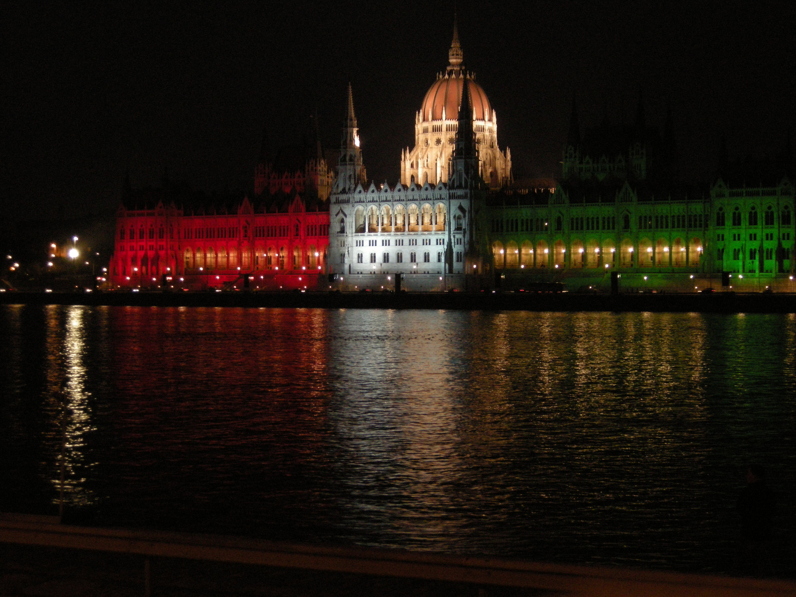 Parlament 2009.október