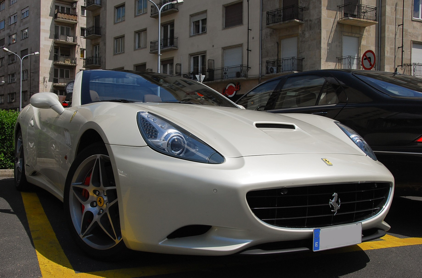 Ferrari California