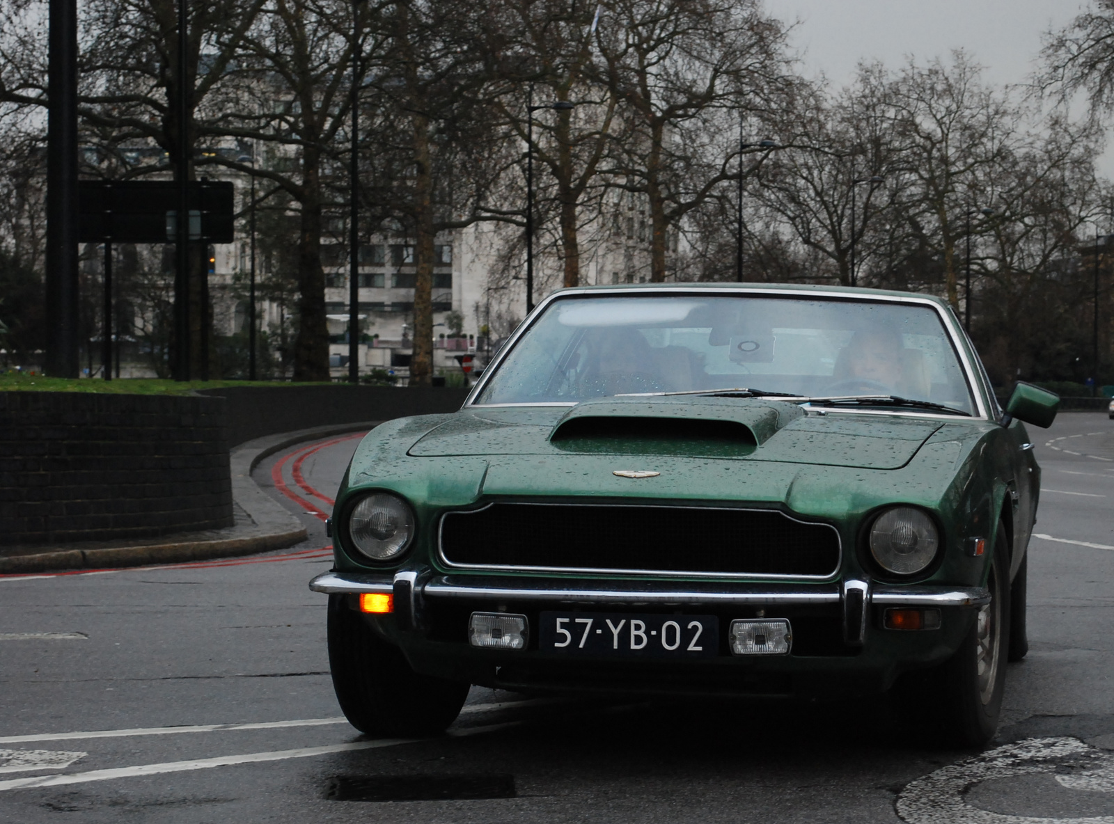 Aston Martin V8 Vantage