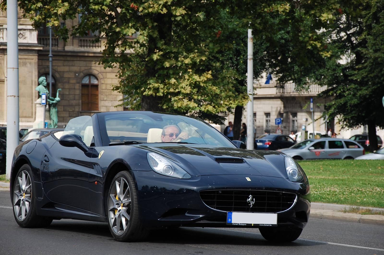 Ferrari California