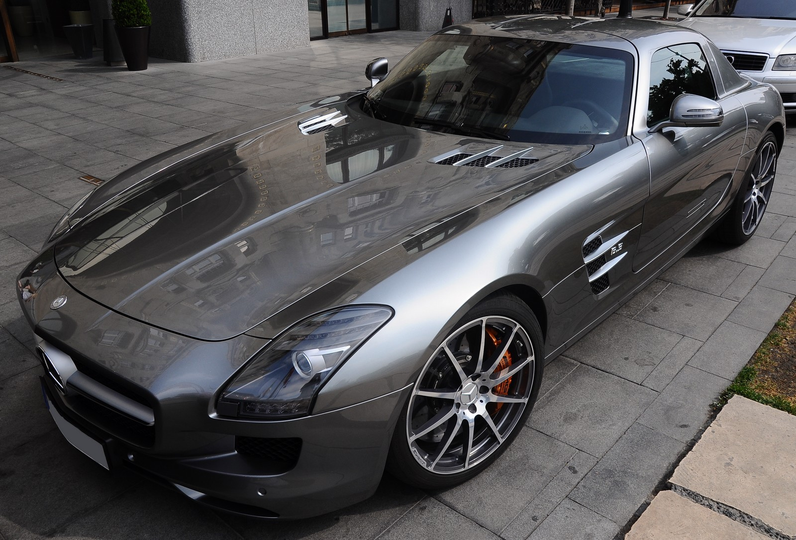 Mercedes SLS