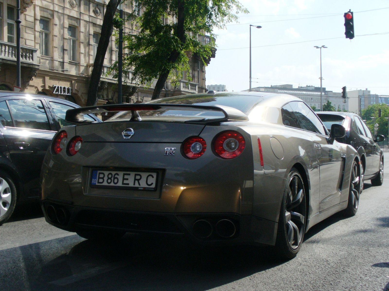 Nissan GT-R