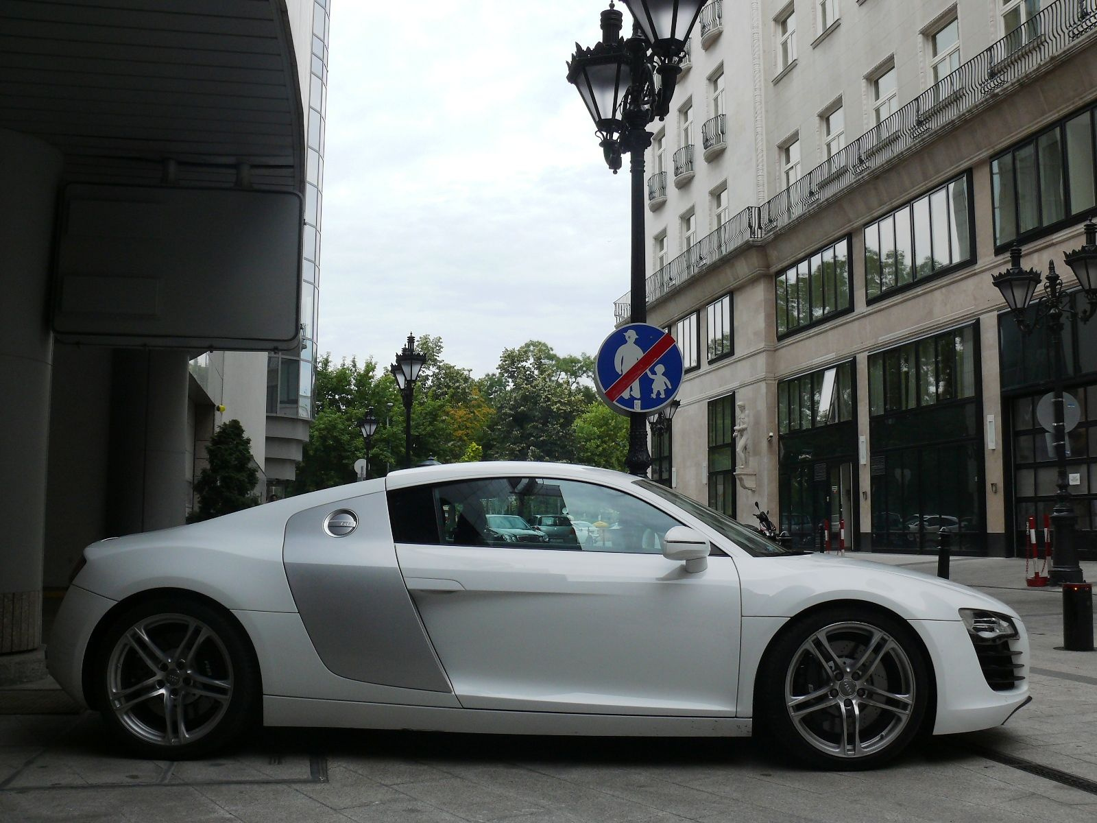 Audi R8