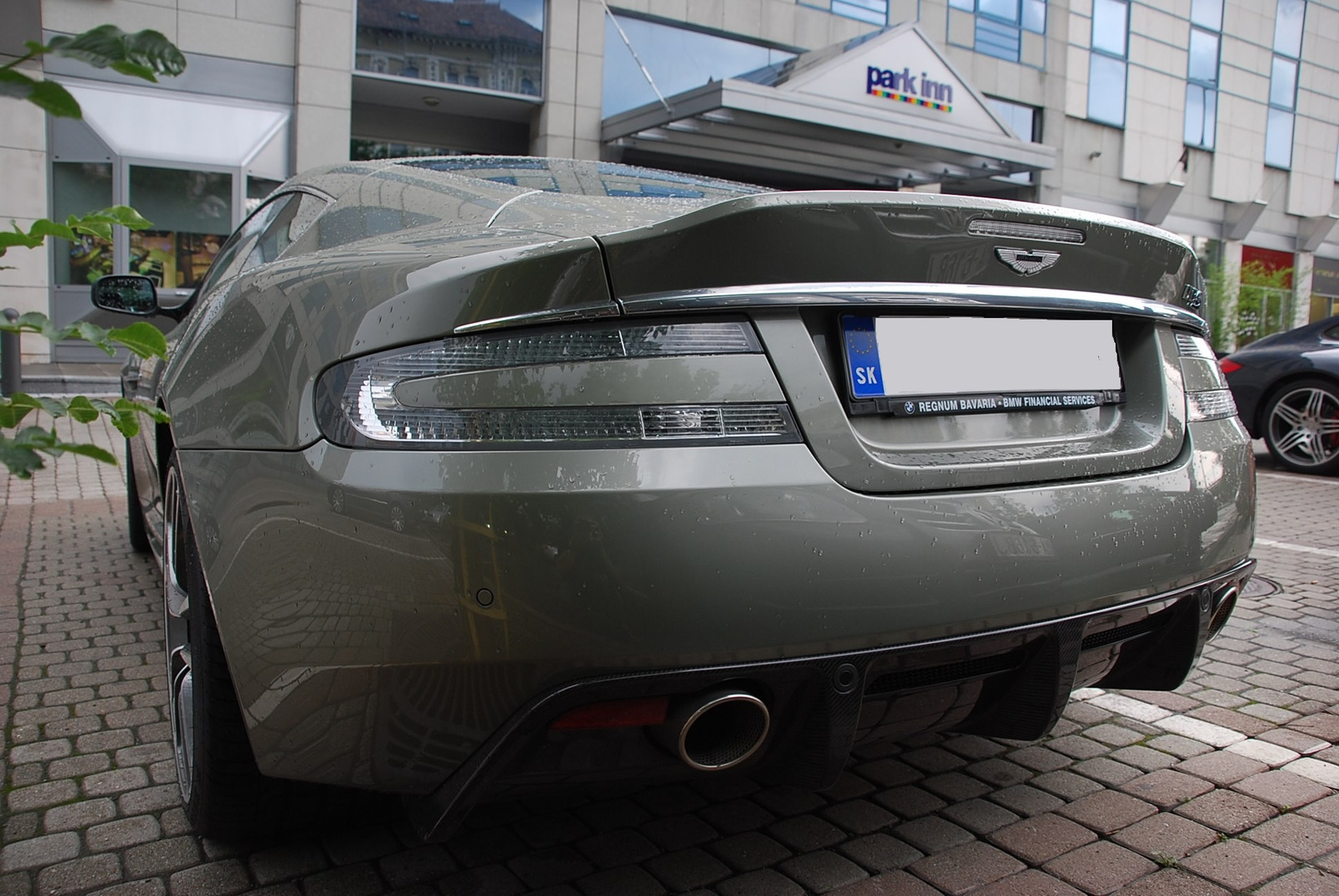 Aston Martin DBS