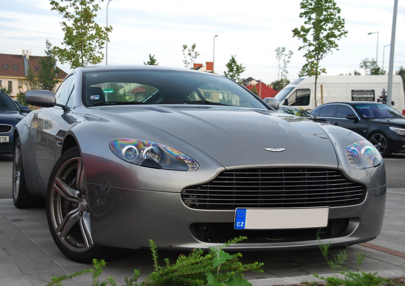 Aston Martin V8 Vantage