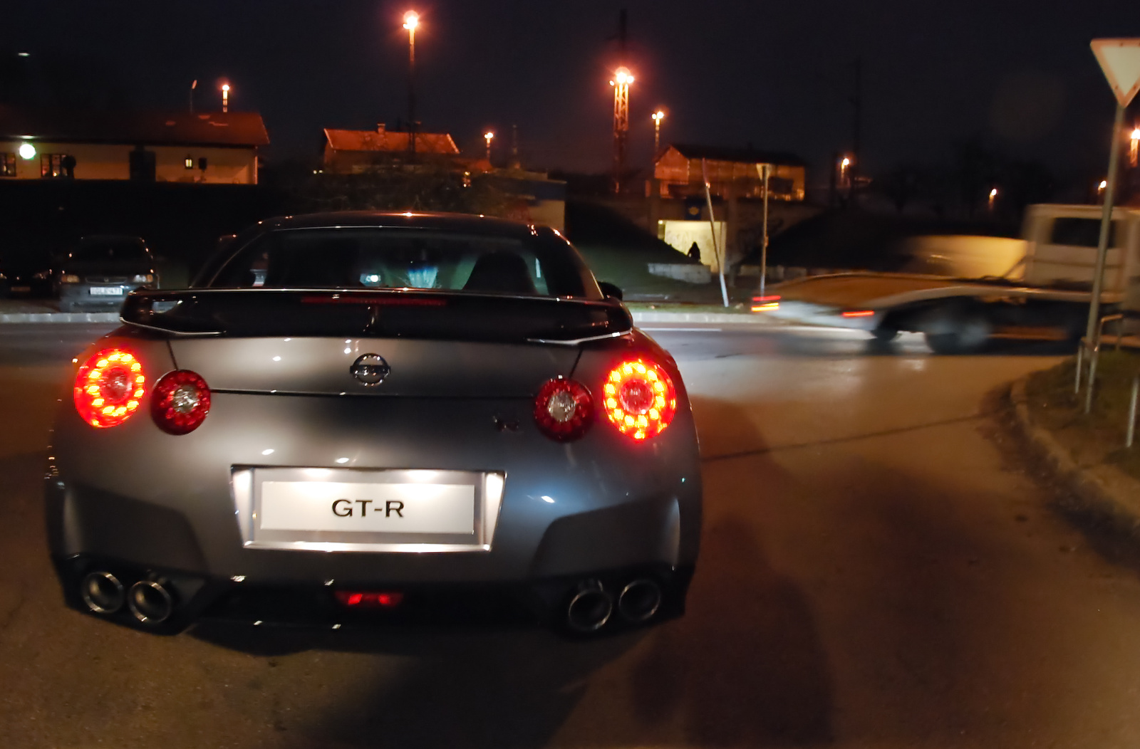 Nissan GT-R