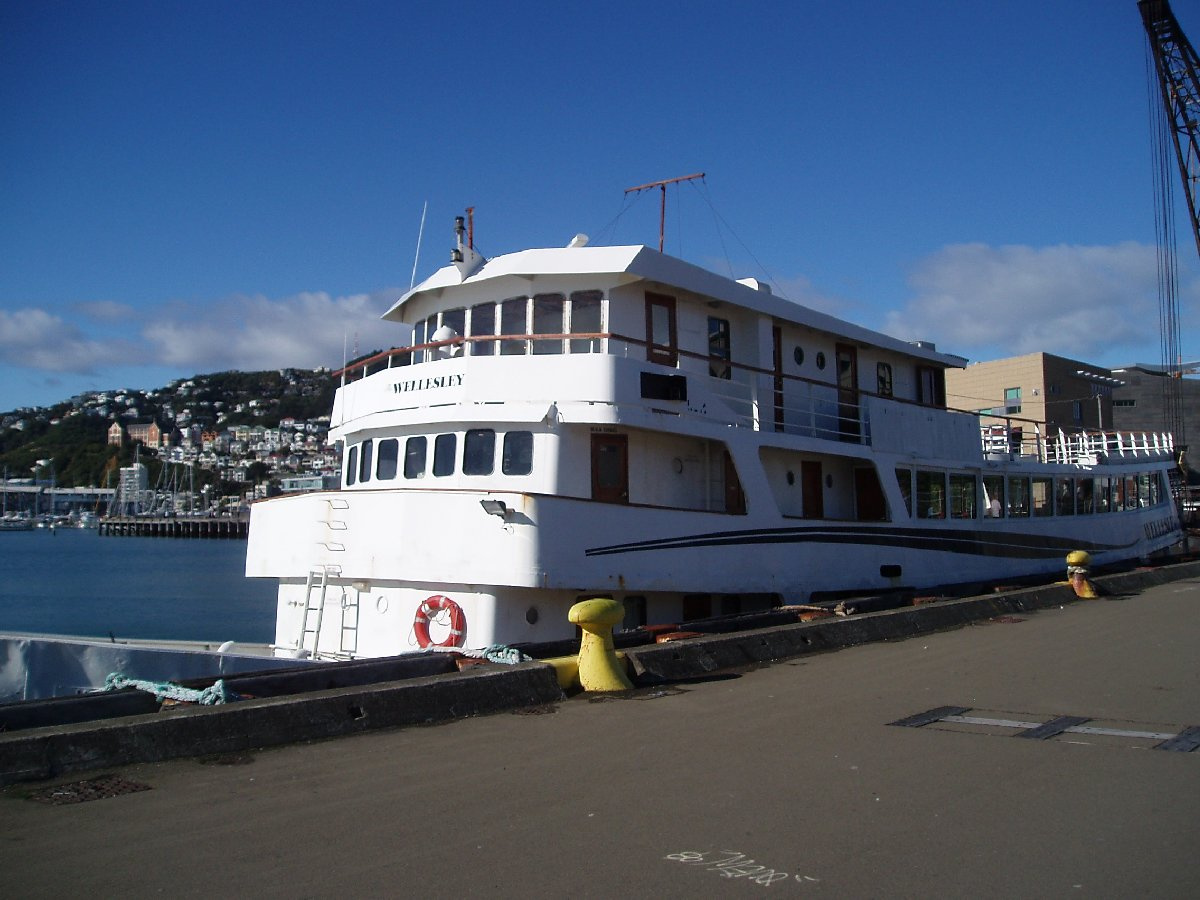 18. Wellesley Boat