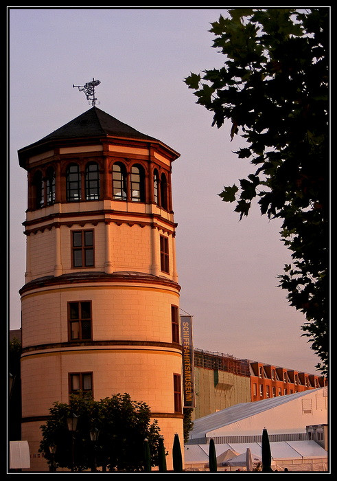 düsseldorf, ferde torony:)