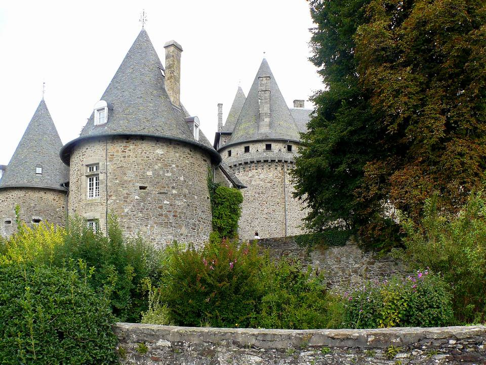 Correze - Chateau de Pompadour