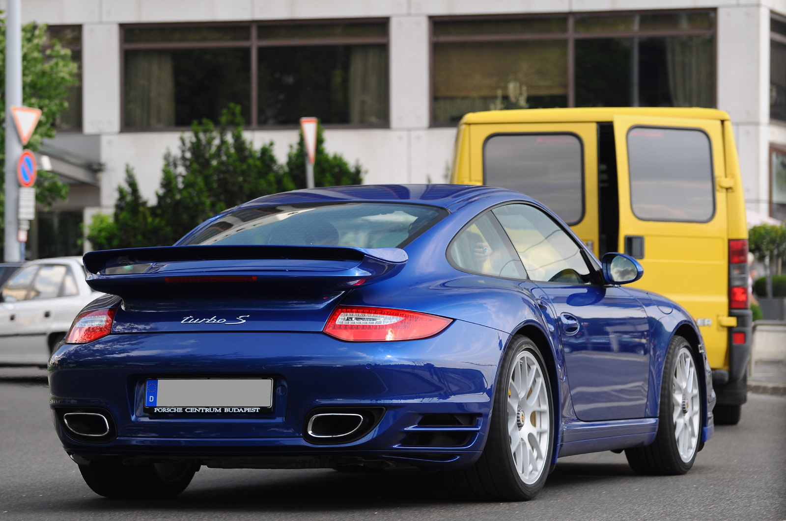 Porsche 911 Turbo S