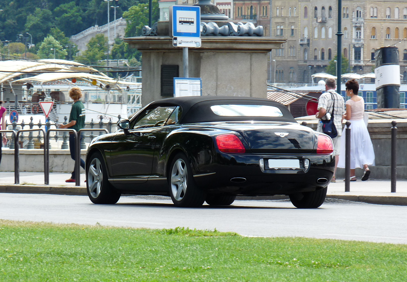 Bentley Continental GTC