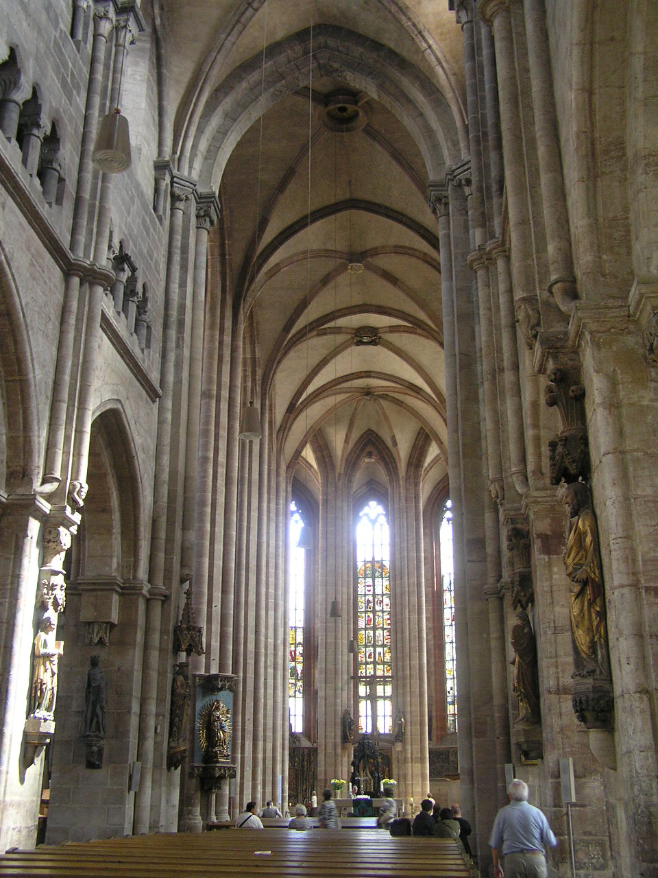 695 Nürnberg Szt. Szébaldusz templom