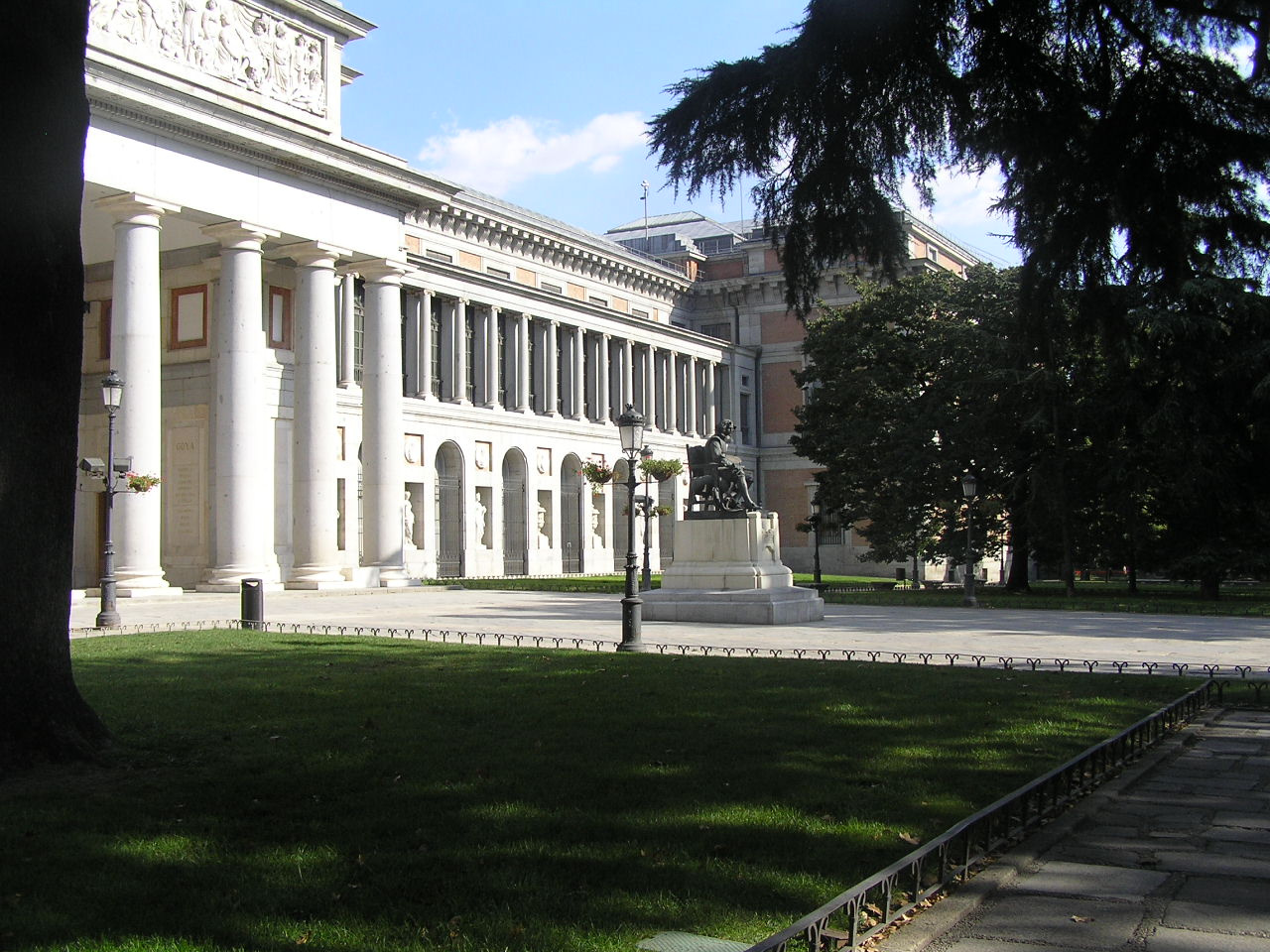 0863 Madrid Prado oldalhoml.