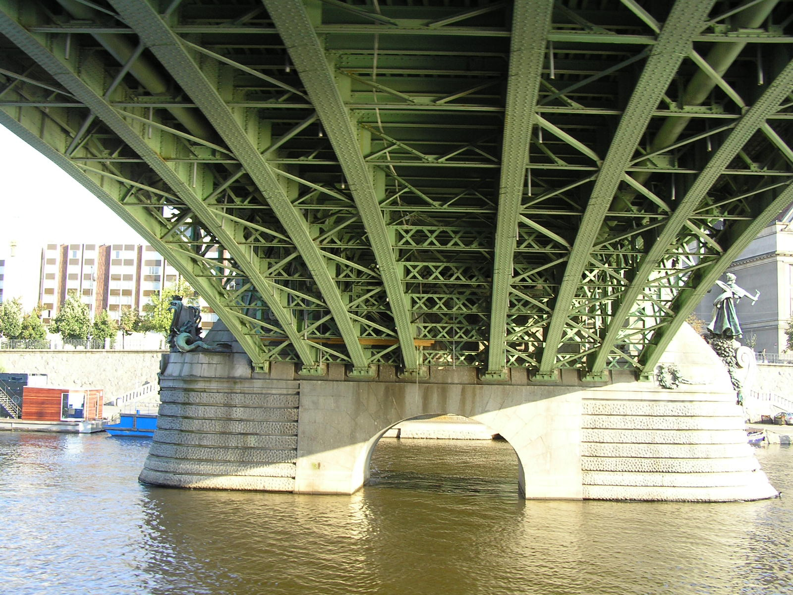 359  Prága Cechuv híd