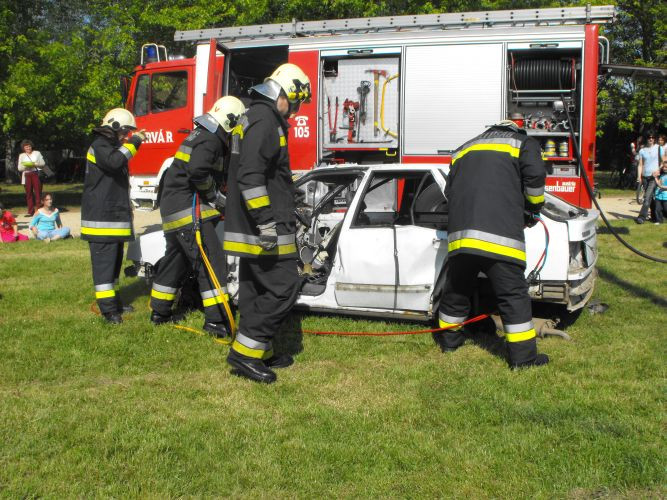 20100529-Sárvár Tűzoltómajális és gyermeknap 300