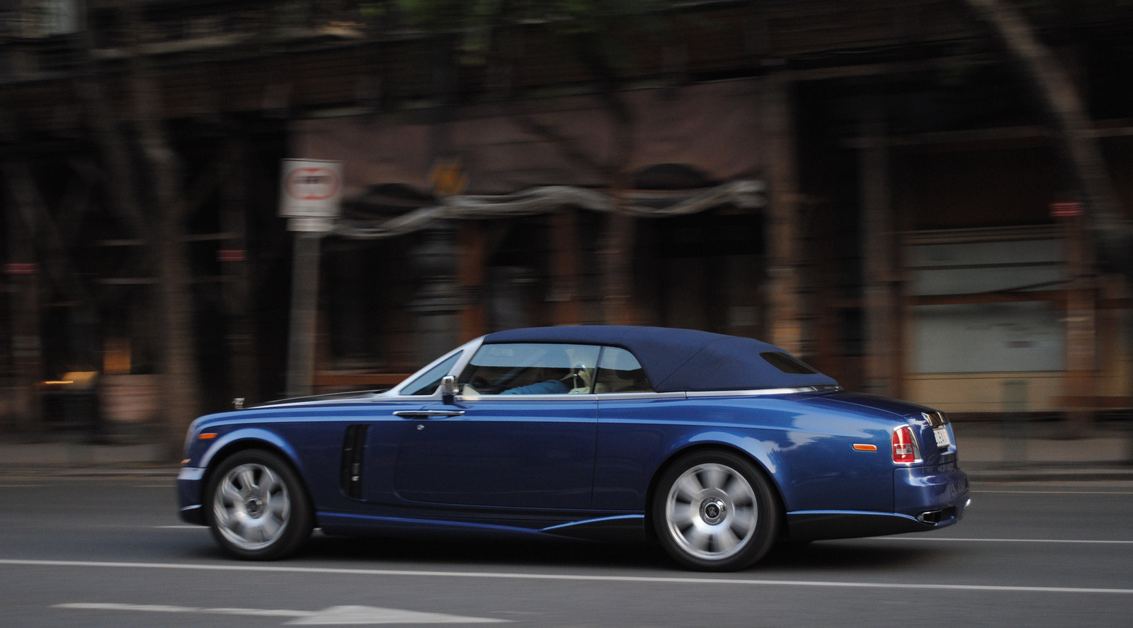 Mansory Bel Air (Rolls Royce Phantom Drophead Coupé)