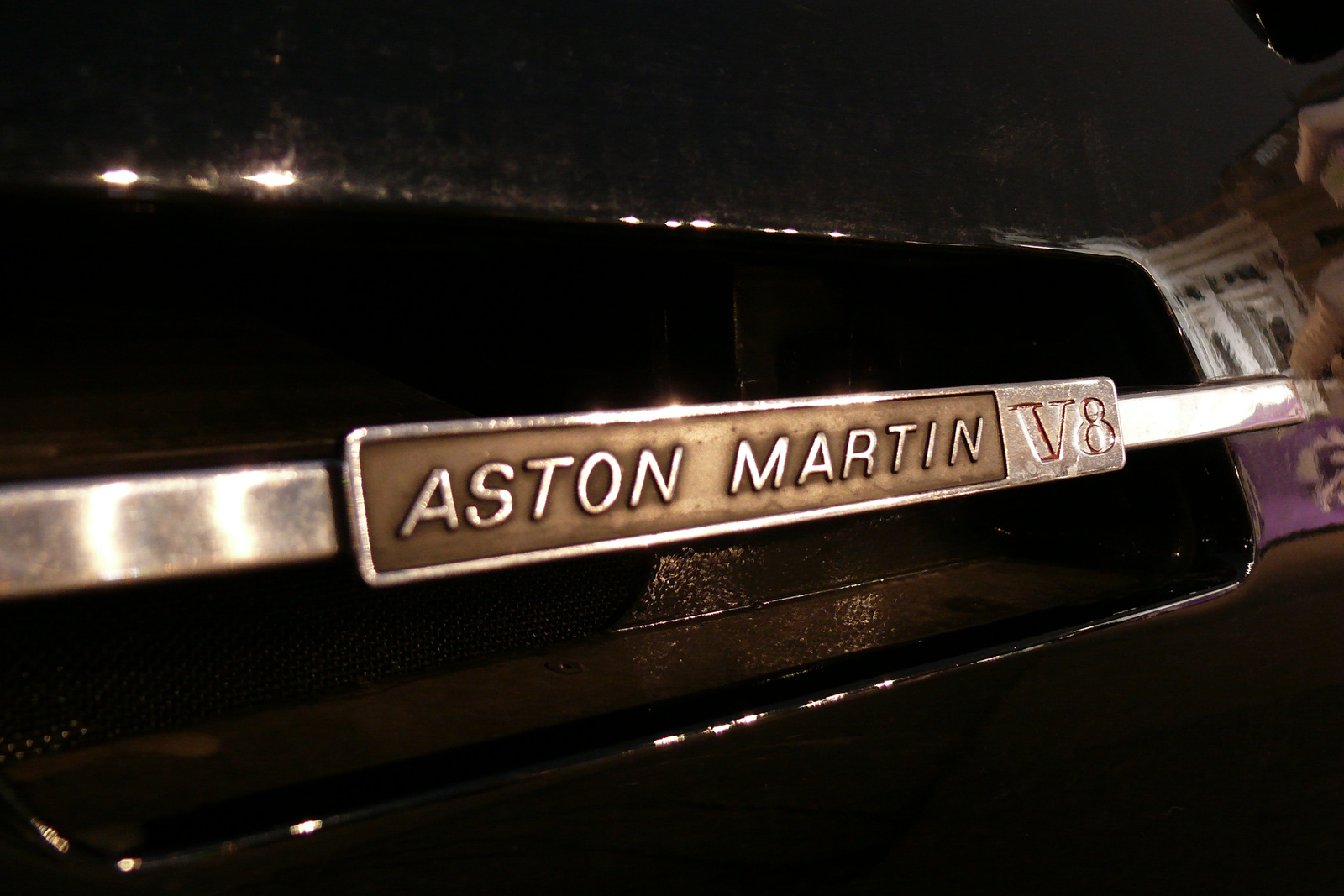 Aston Martin V8 Vantage