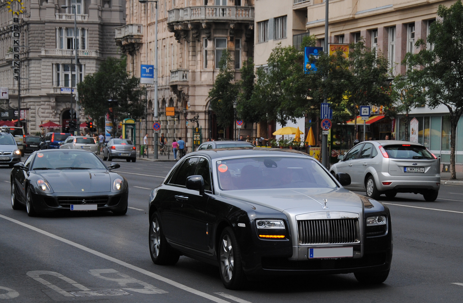 Ferrari 599 GTB Fiorano HGTE - Rolls-Royce Ghost