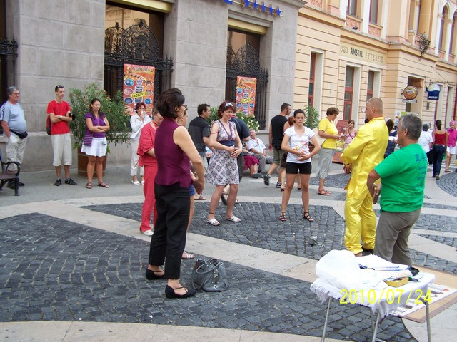 2010.07.24. Pécs, Színház tér 5.