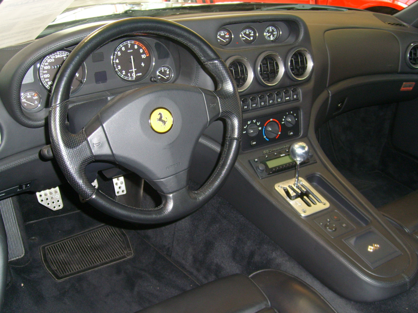 Ferrari 550 Maranello Interior