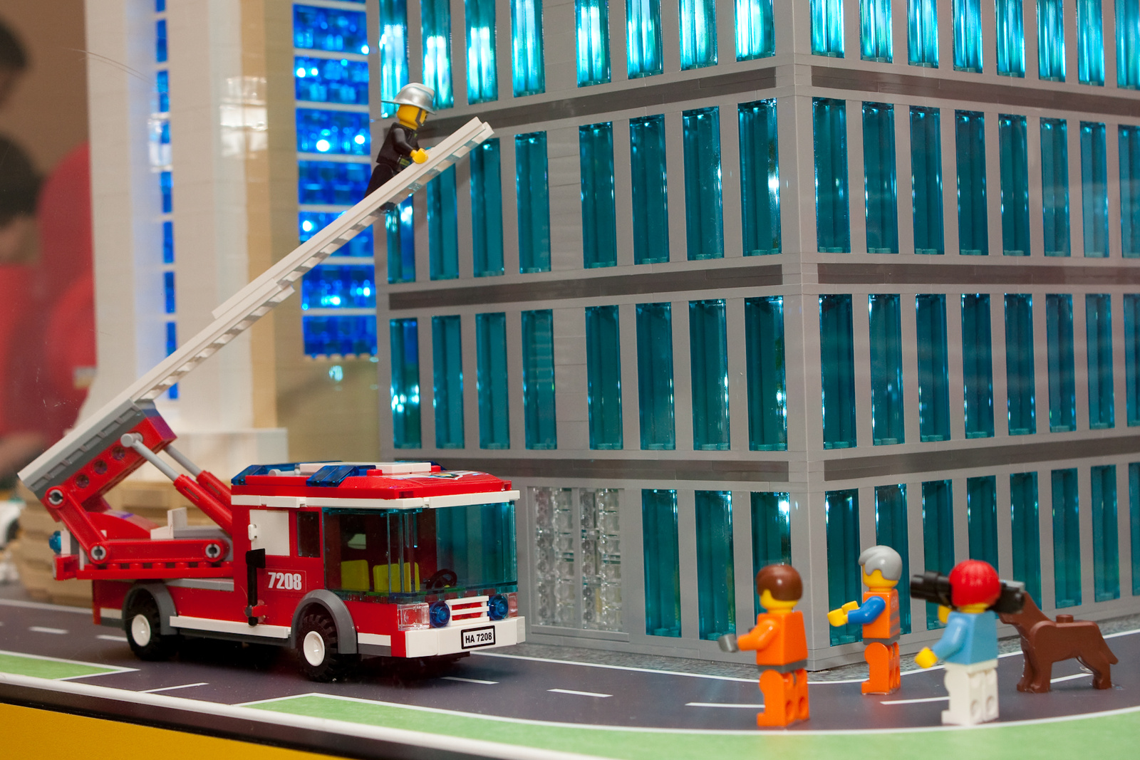 2010 03 20 LEGO tűzoltóautó építés 07