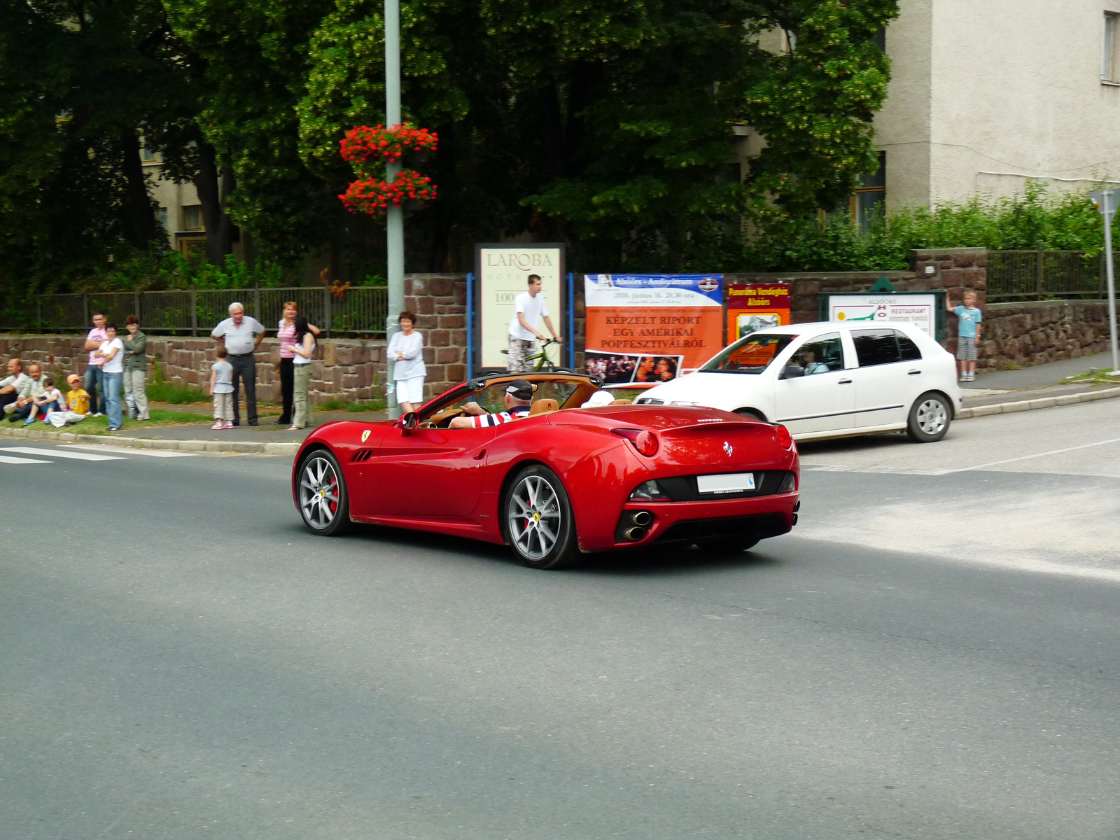 Ferrari California