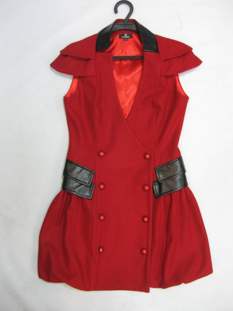 91017A-12  CHANEL RED WOOL DRESS SIZE 2 4 6 PRICE USD47