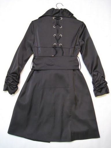 90722A-32 CK BLACK POLYESTER DUSTCOAT SIZE 2 4 6(BACK) PRICE USD