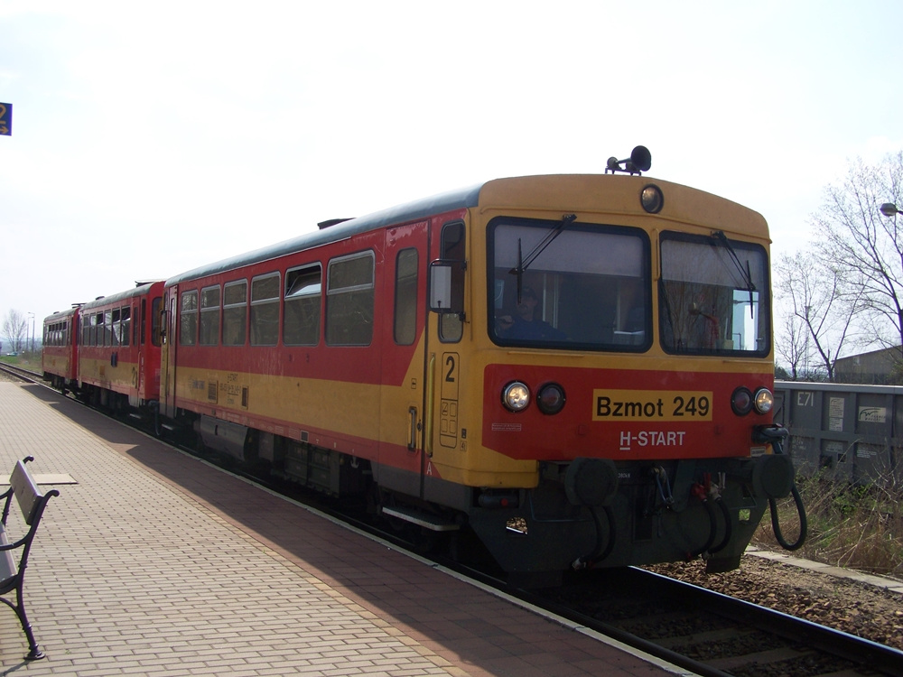 Bzmot - 249 Tolna-Mözs (2009.04.04).