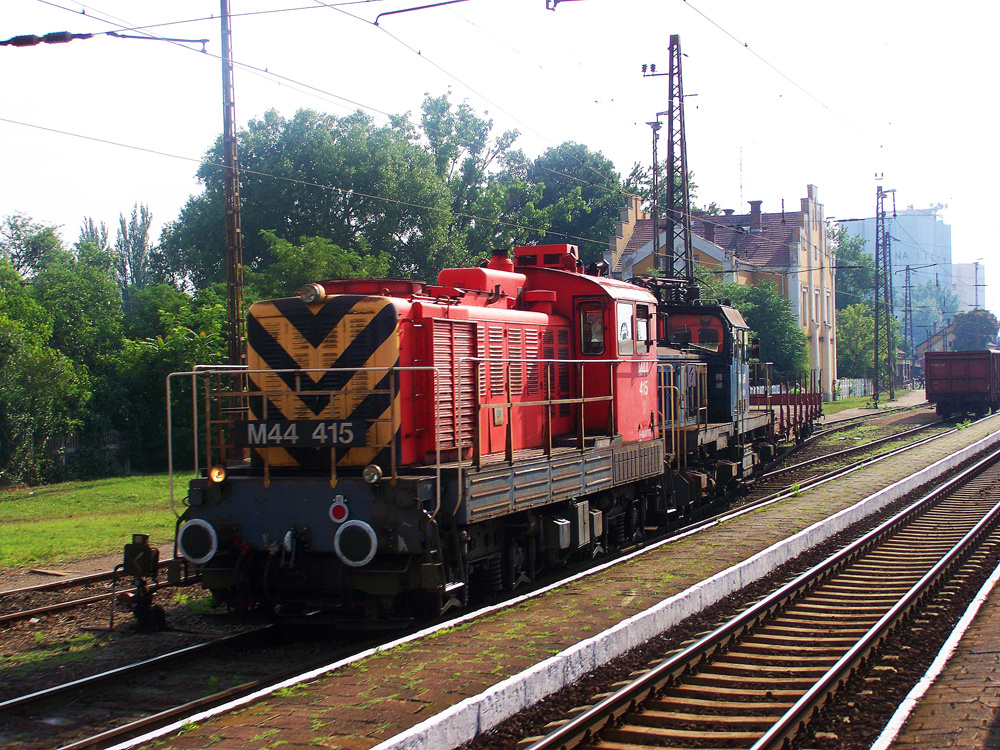 M44 - 415 + V46 - 016 Törökszentmiklós (2009.06.24).