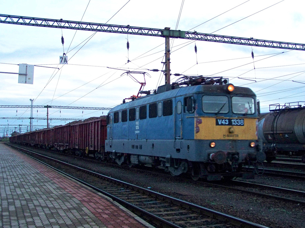 V43 - 1338  Dombóvár (2010.11.09)01.