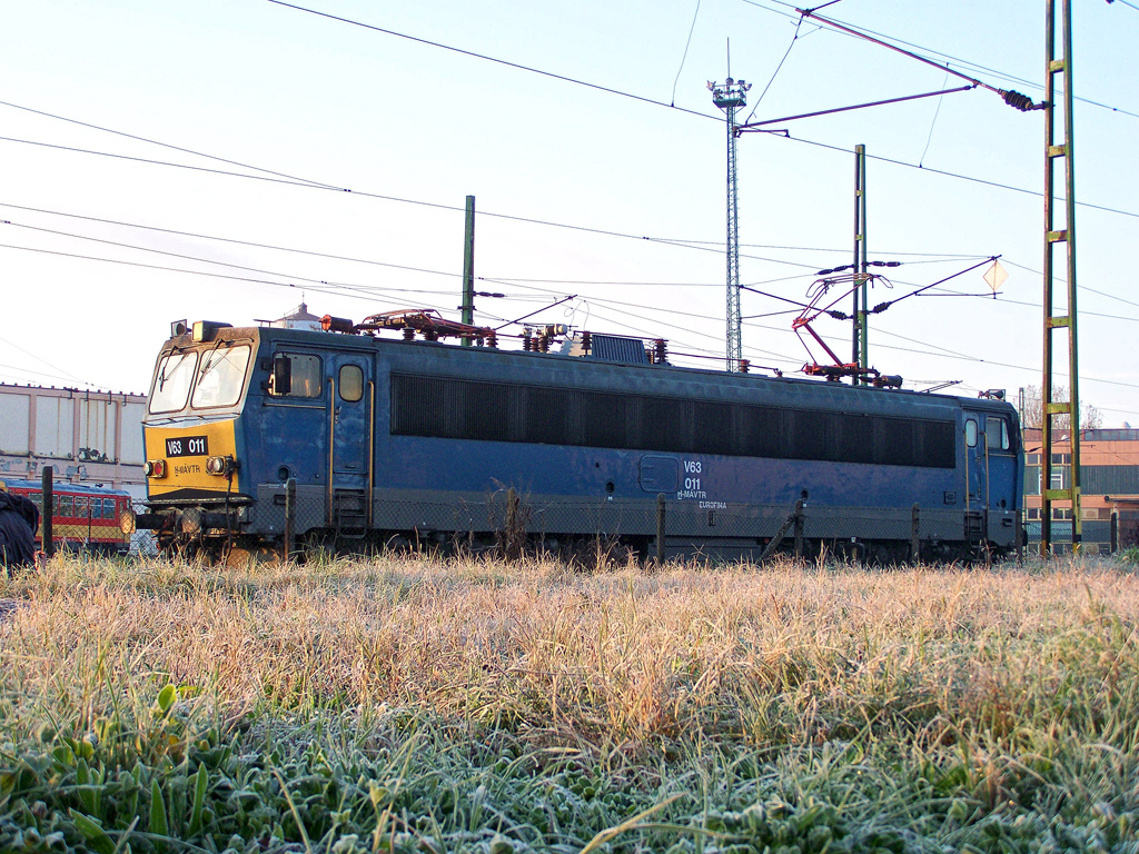 V63 - 011 Dombóvár (2010.10.27).