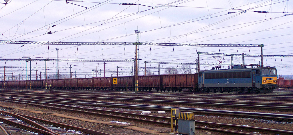 V63 - 011 Dombóvár (2011.01.25).