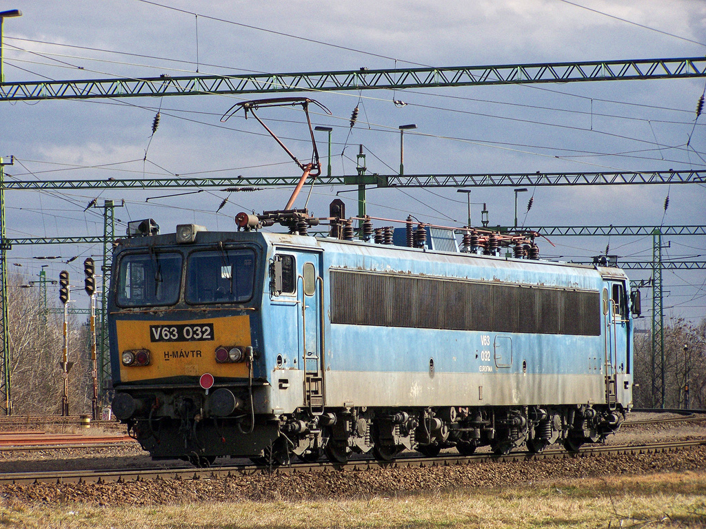 V63 - 032 Kelenföld (2011.03.14)02