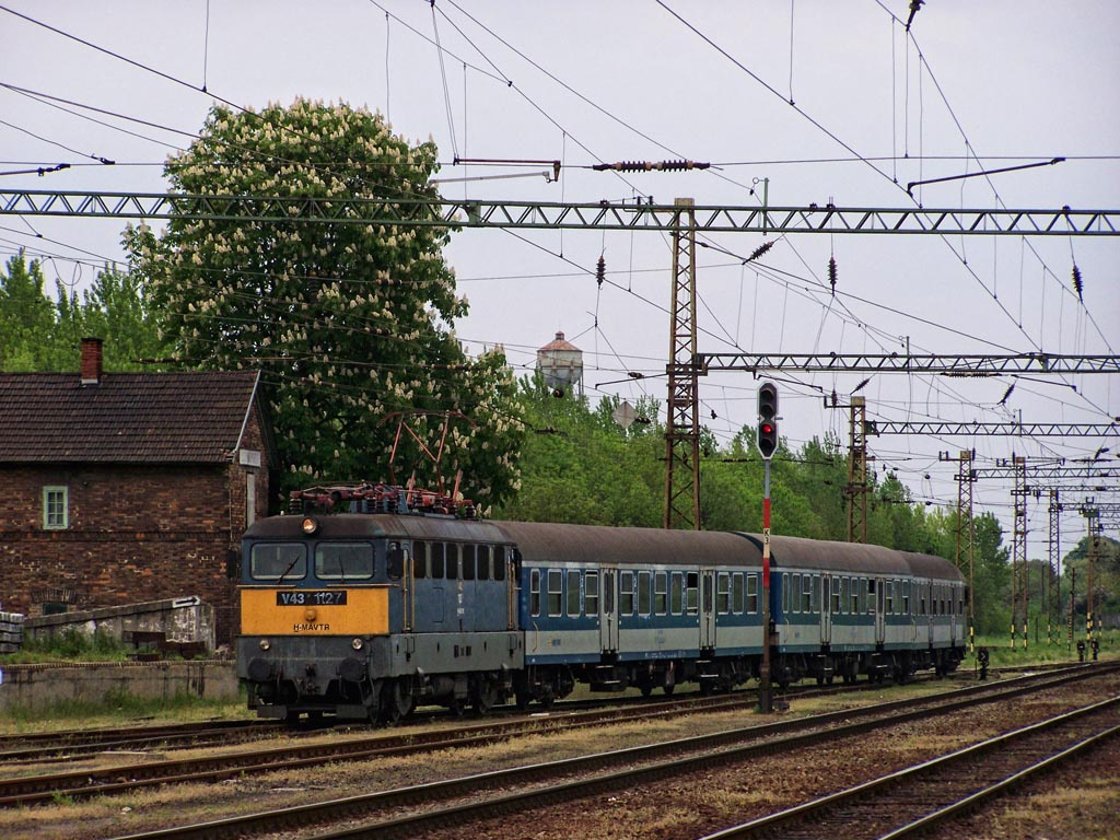 V43 - 1127 Dombóvár (2011.04.27).