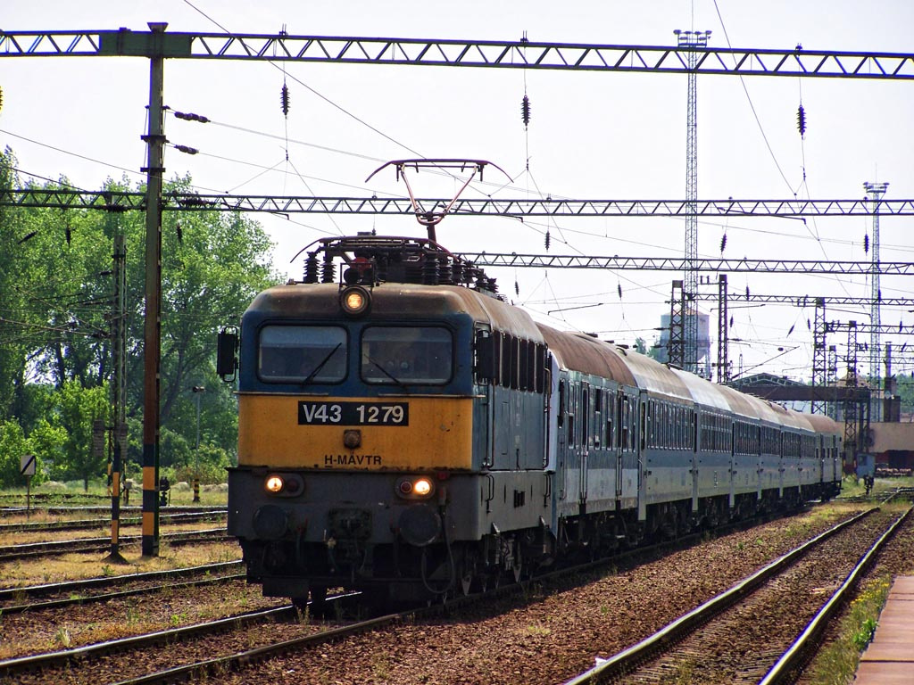 V43 - 1279 Dombóvár (2011.05.13).