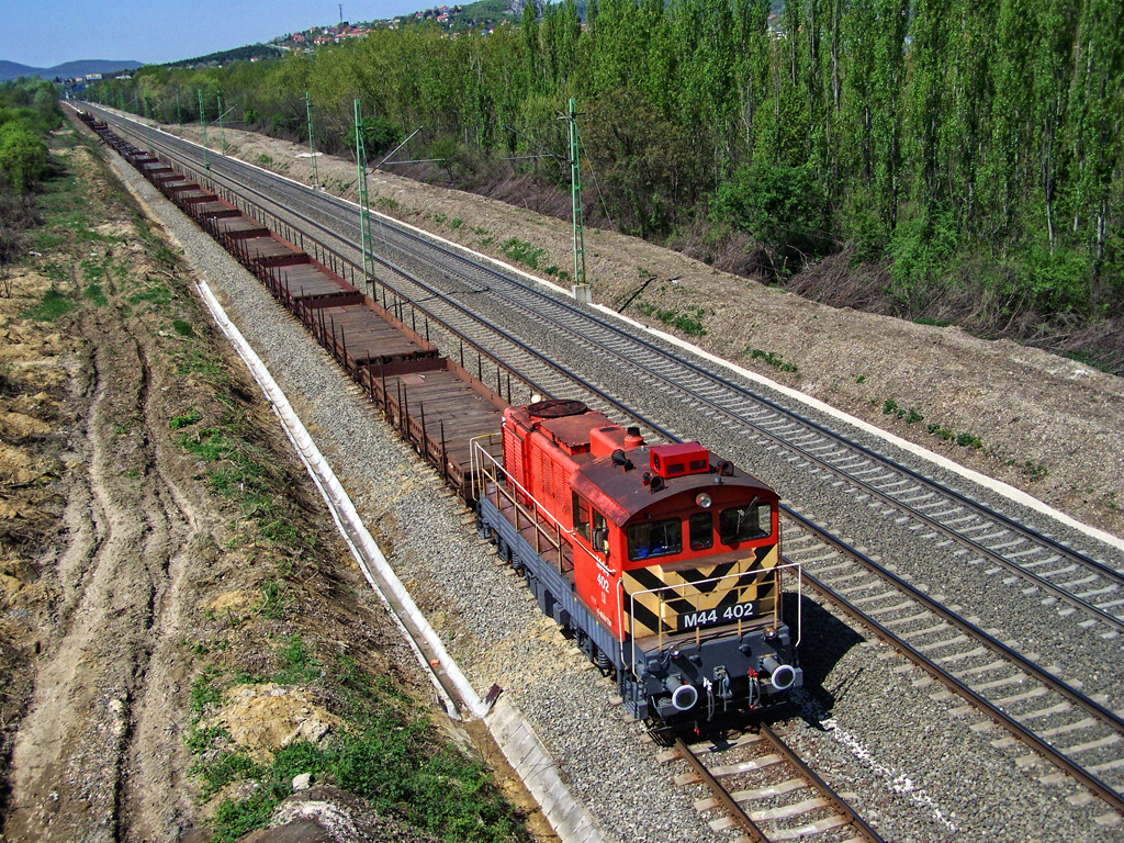 M44 - 402 Budaörs (2011.04.21)01.