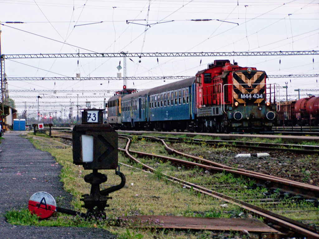 M44 - 434 Dombóvár (2011.04.08)01.