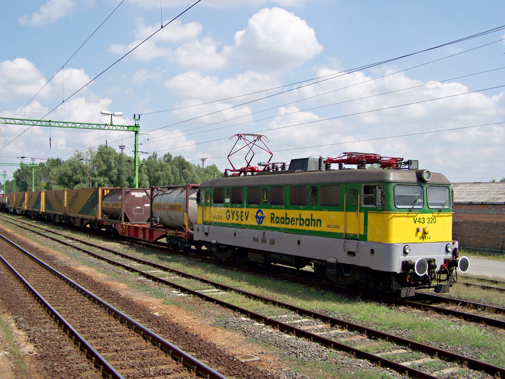 V43 - 320 Kapuvár (2011.07.27).