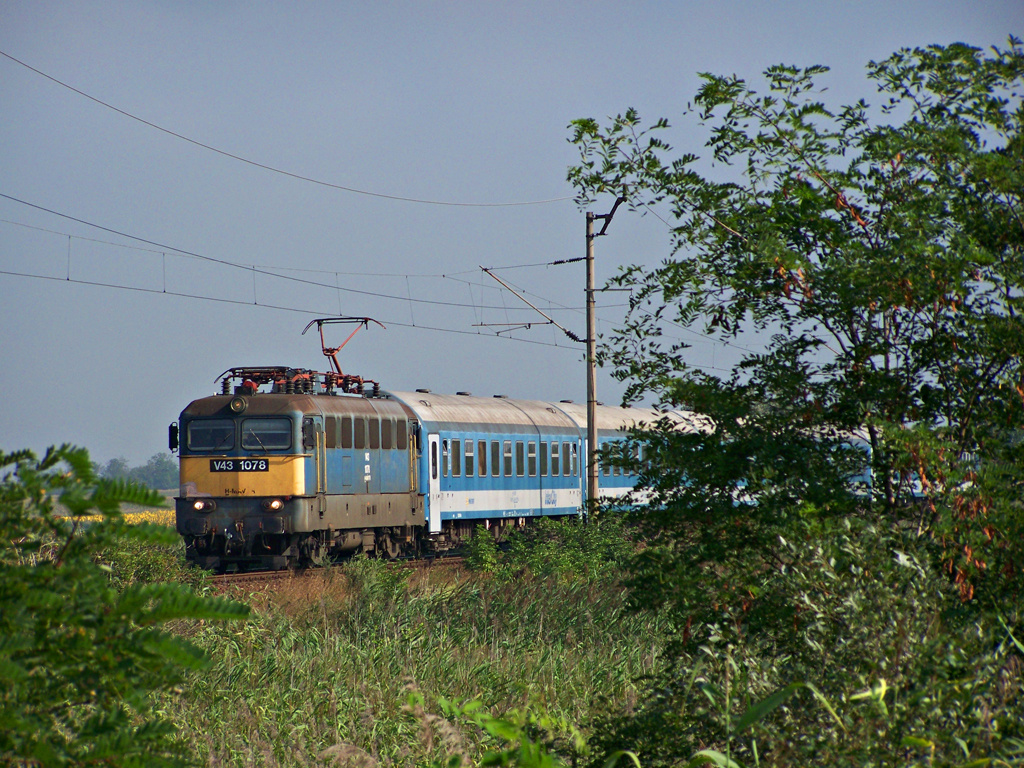 V43 - 1078 Rétszilas (2011.08.03).