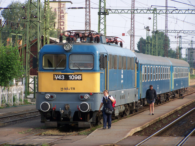 V43 - 1098 Kiskunhalas (2009.08.07)