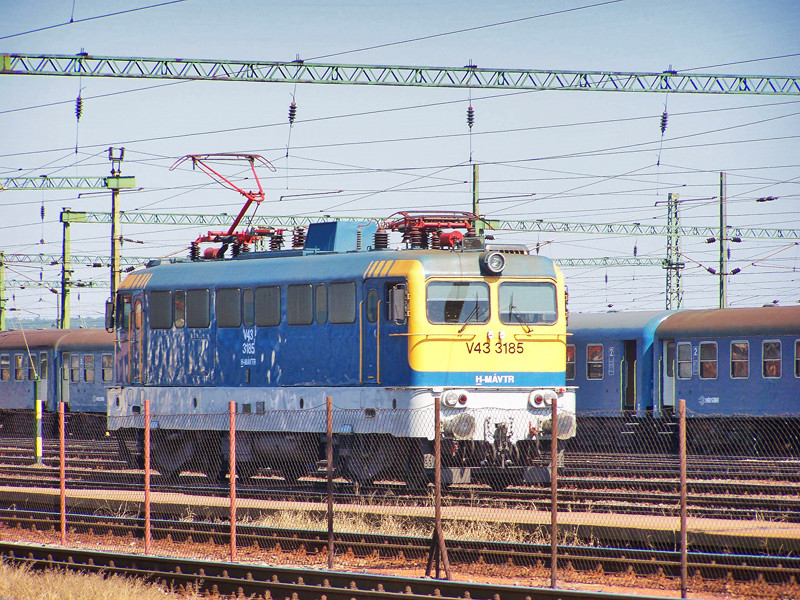 V43 - 3185 Dombóvár (2009.08.21)01.