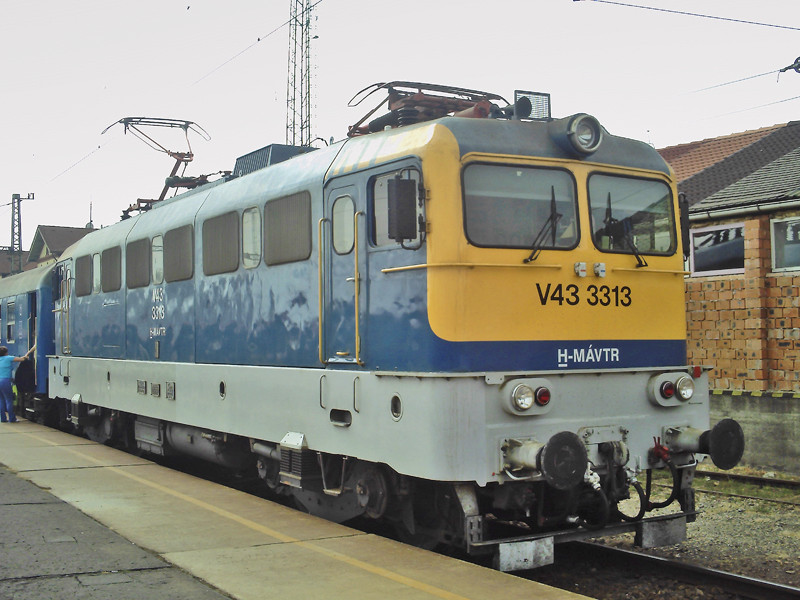V43 - 3313 Dombóvár (2009.09.10).