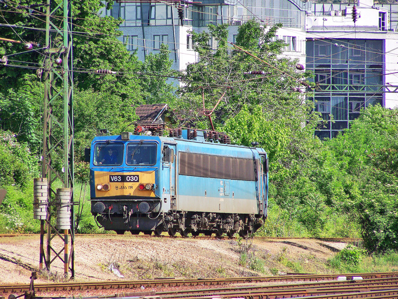 V63 - 030 BP Kelenföld (2010.05.07)02.