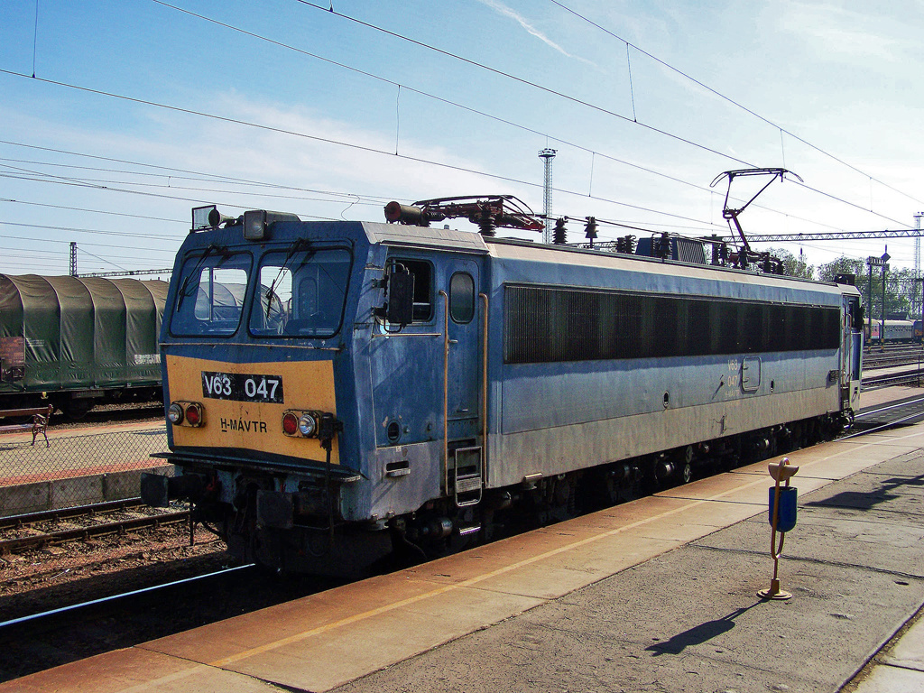 V63 - 047 Dombóvár (2009.10.06)02.