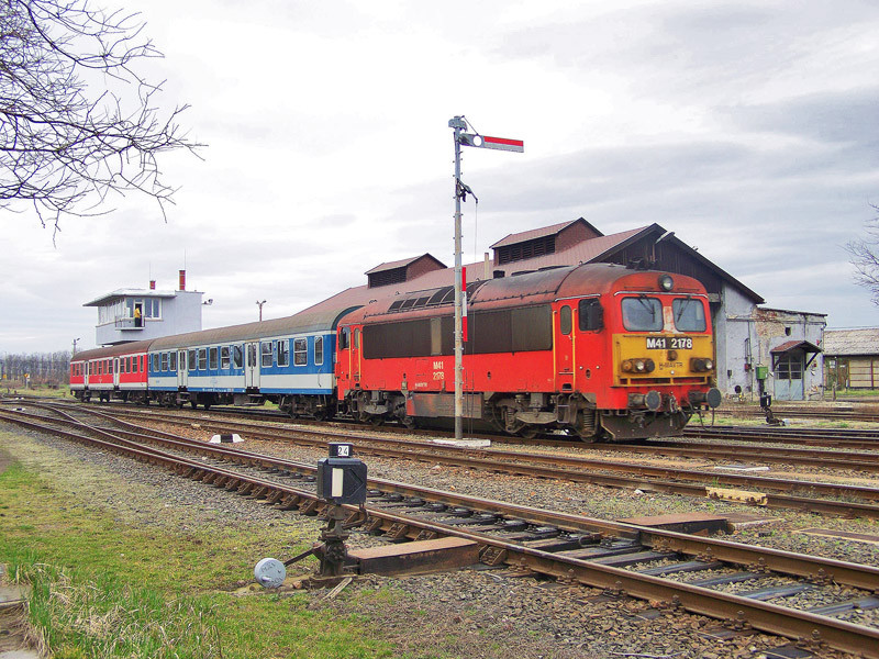 M41 - 2178 Bátaszék (2009.03.29).