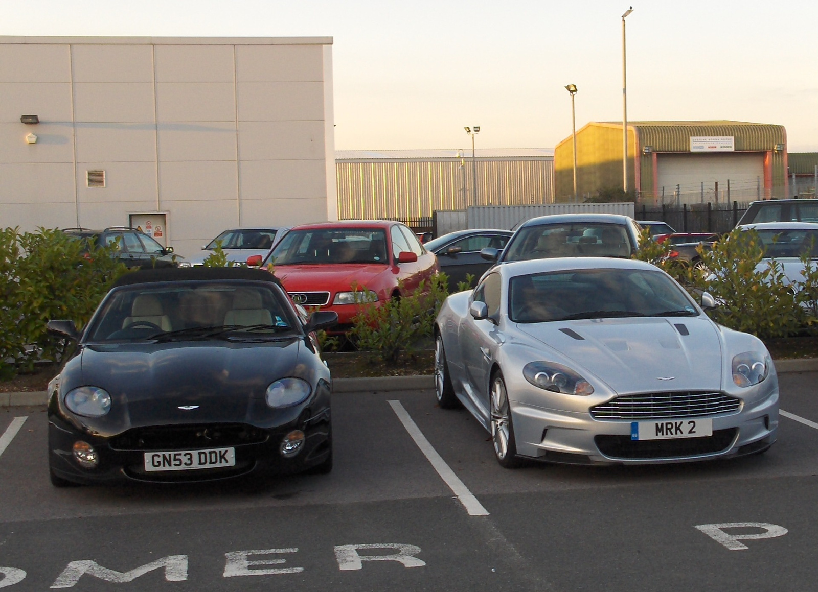 Aston Martin DB7 Volante - DBS