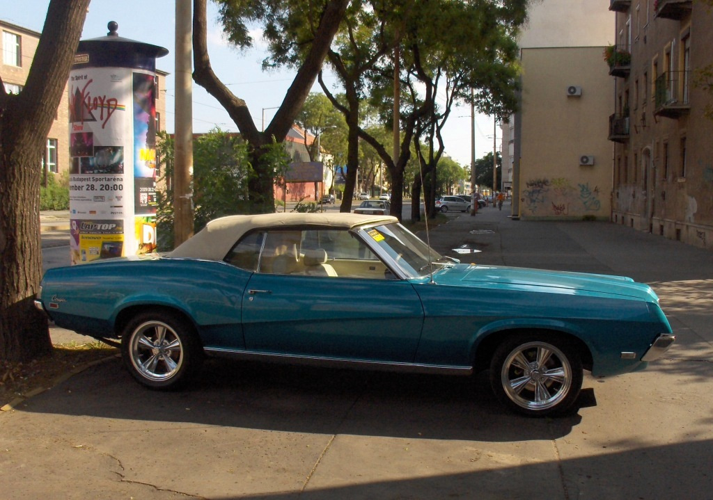 Mercury Cougar