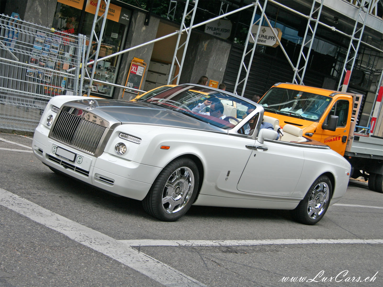 ROLLS ROYCE DROPHEAD CABRIO